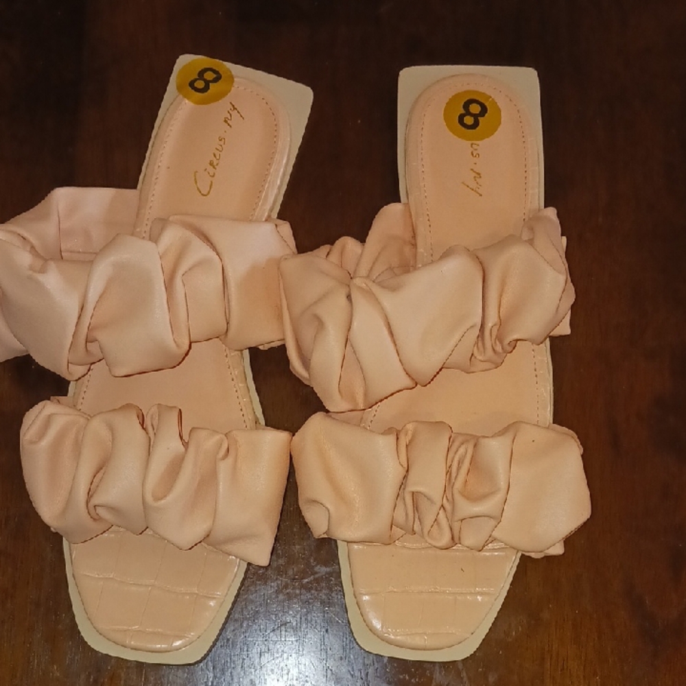 Sam Edelman Cream Ruffle Sandals